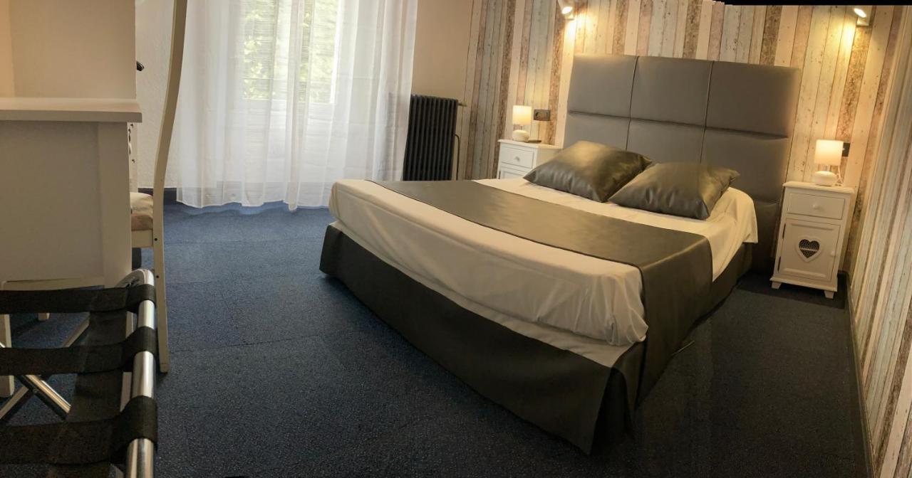 Hotel Le Faisan Montlucon Ngoại thất bức ảnh