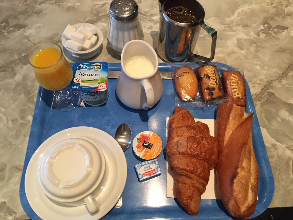 Hotel Le Faisan Montlucon Ngoại thất bức ảnh