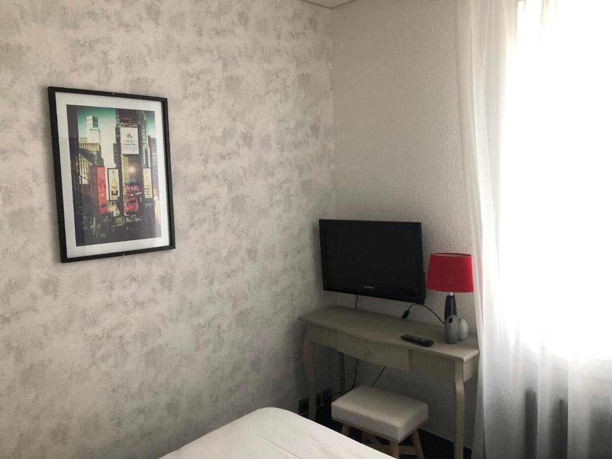 Hotel Le Faisan Montlucon Ngoại thất bức ảnh